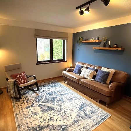 Comfortable, Modern Apartment With Parking. Inverness. Екстериор снимка