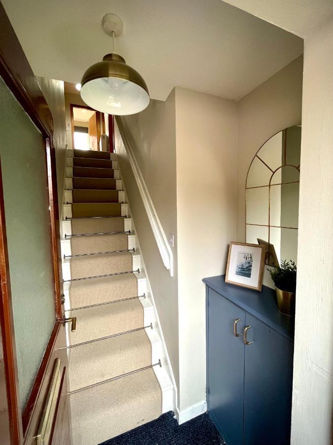 Comfortable, Modern Apartment With Parking. Inverness. Екстериор снимка